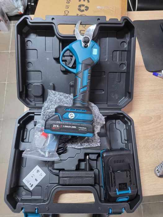 Foarfeca electrice de gradinarit de 40 mm pentru baterie Makita de 18 V