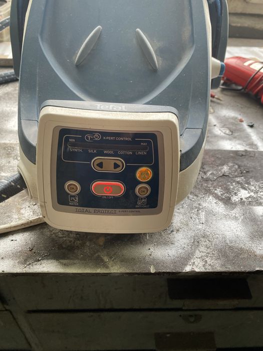 Statie de calcat Tefal