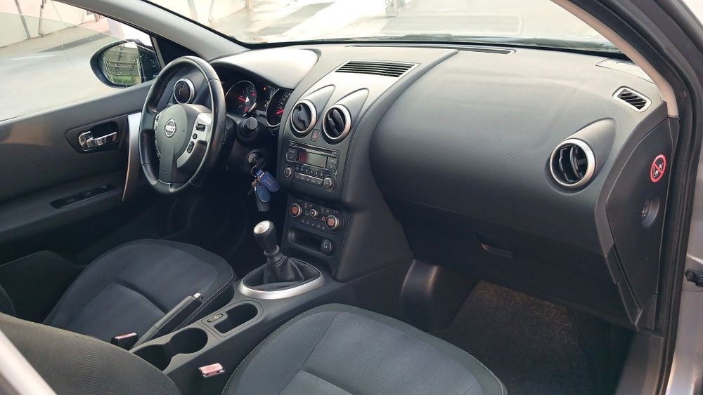 SUV Nissan Qashqai 1.5 Dci 110 Cp**2011**Stare foarte buna**Nr rosii valabile**Euro 5**Distributie schimbata **Consum mic**ITALIA, fara rugina**
