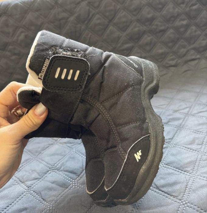 - Ghete dechatlon mărimea 26