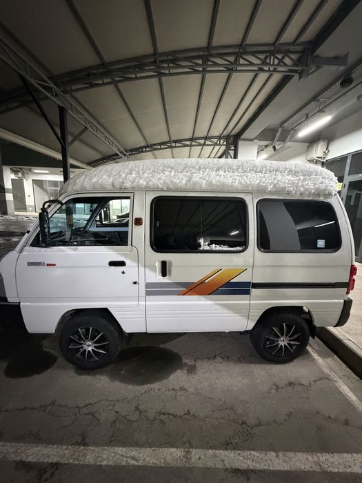 Дамас, 2024 йил, 42 000 юрган, тоза, бензинда, бир қўл