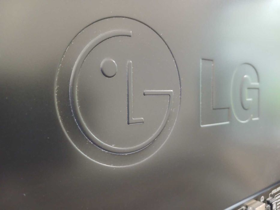 LG 42LB671V Телевизор