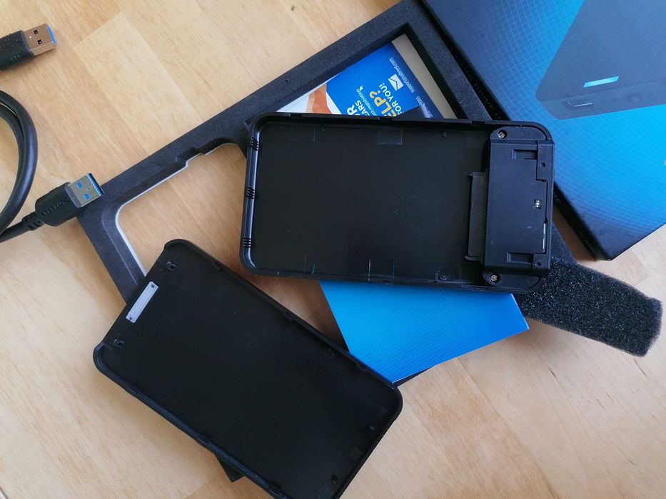 Carcasă externă Sabrent USB 3.0 pentru HDD/SSD SATA 2.5" – Tool-Free, UASP, până la 5 Gbps