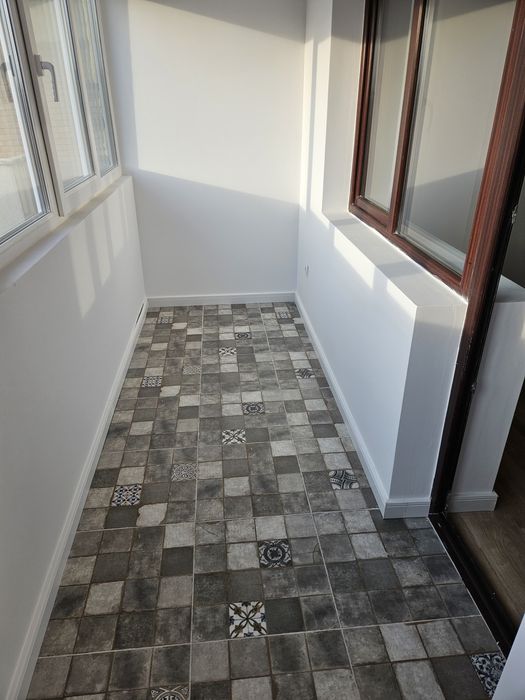 Vând apartament situat central, 96 mp utili
