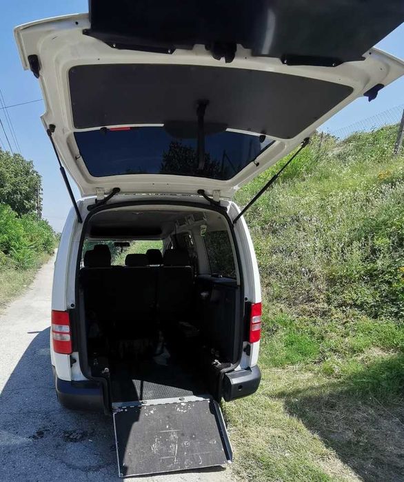 VW Caddy Maxi 1.6 Tdi 102к.с. 2011