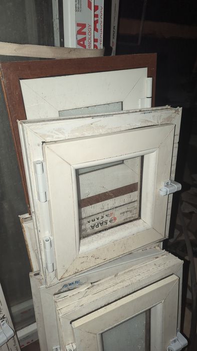 Окна,форточки разного размера бу