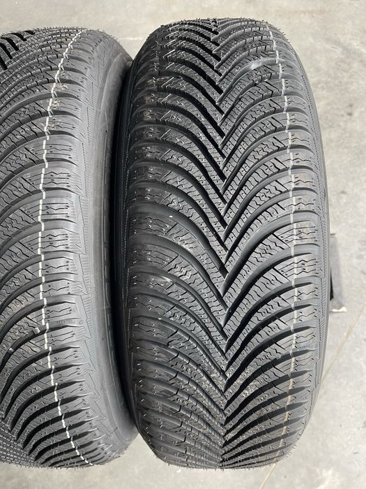 Set Anvelope Cauciucuri Allseason M+S 205 65 R16 Michelin Noi