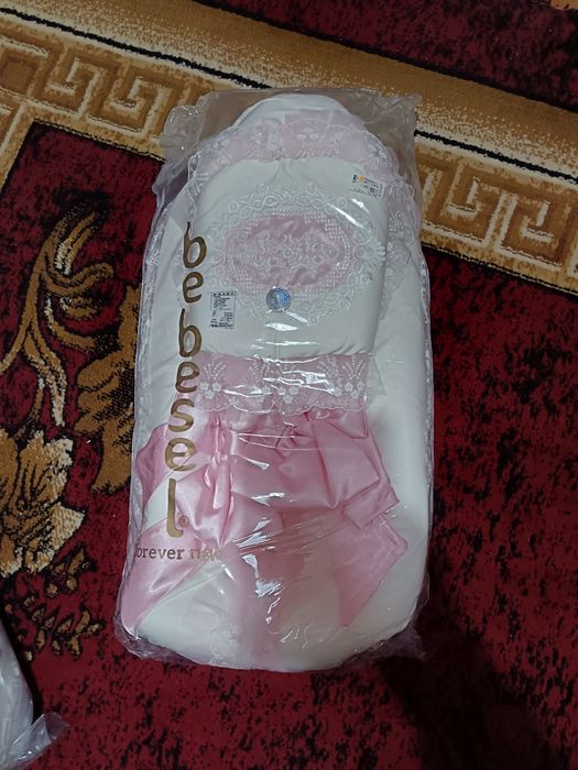 Кошчета за изписване на бебета.