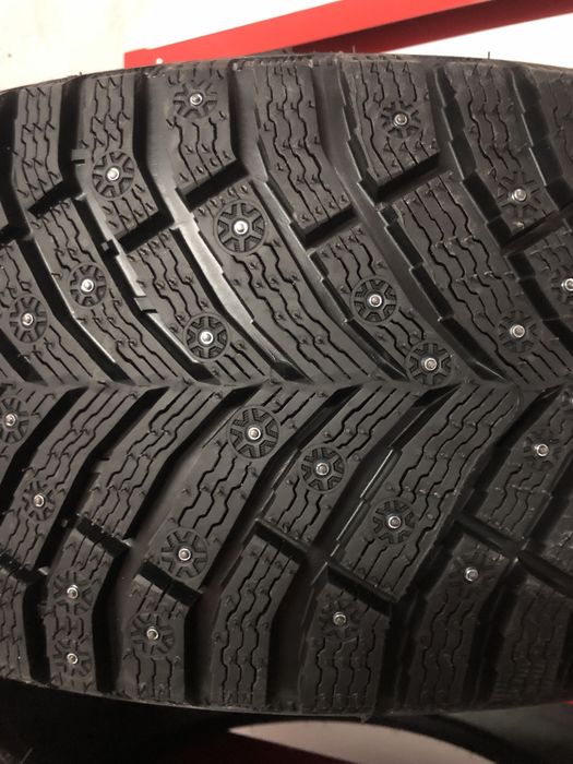 MICHELIN  X-Ice North 4 , 235/45 r 18