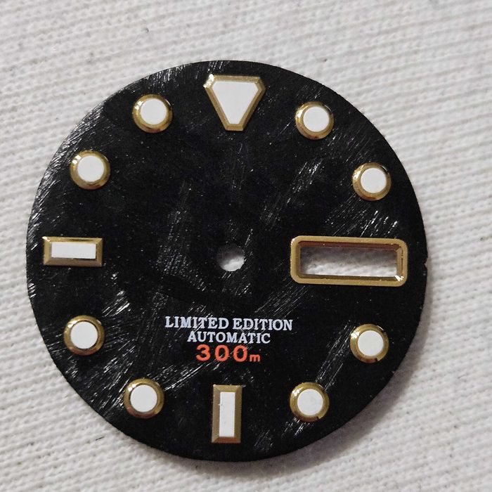 Продавам аксесоари/части за механичен часовник с механизъм NH35 / NH36