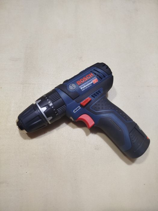Шуруповёрт Bosch.