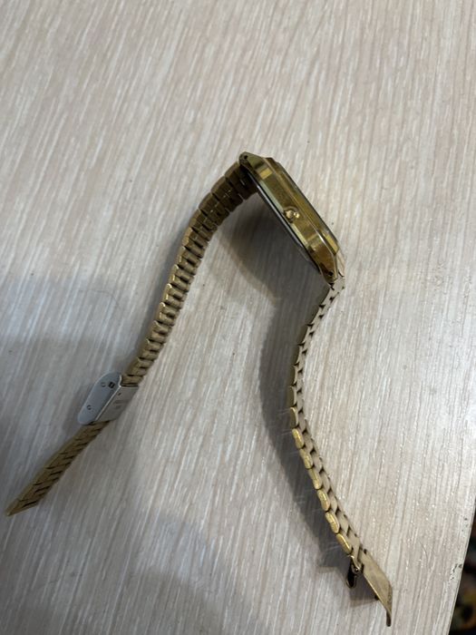 Продам часы casio