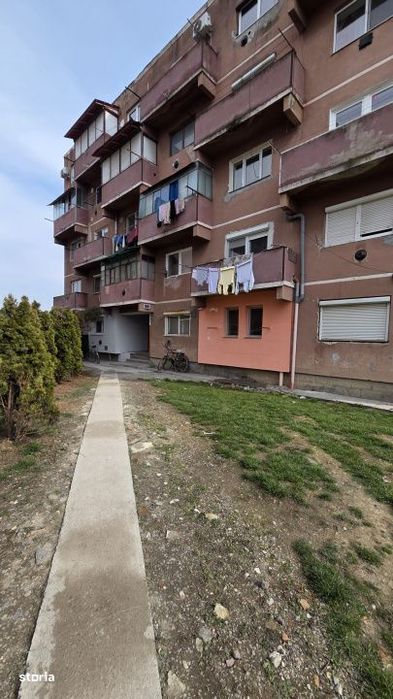 Garsoniera – Zona 14 Mai