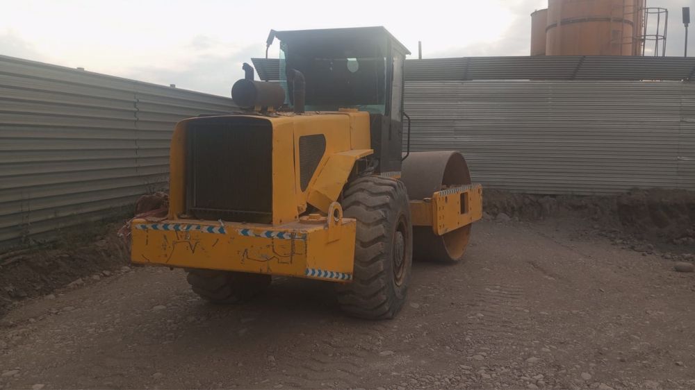 Каток грунтовый 16 тонн