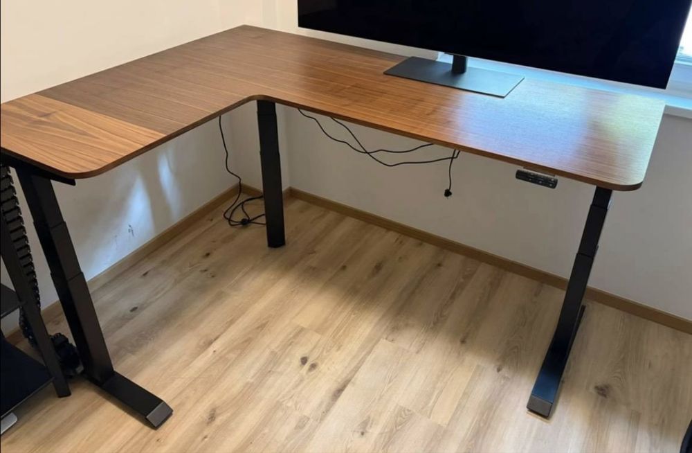 Birou de colț premium, reglabil electric pe înălțime - furnir de nuc