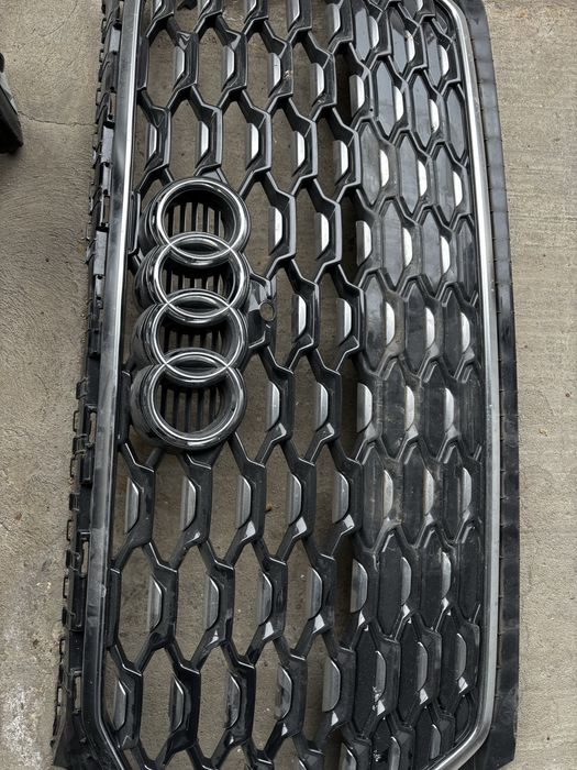 Предна решетка грил audi SQ5 OEM 80F853651