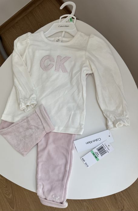 Calvin klein комплект - блуза, панталон и елек