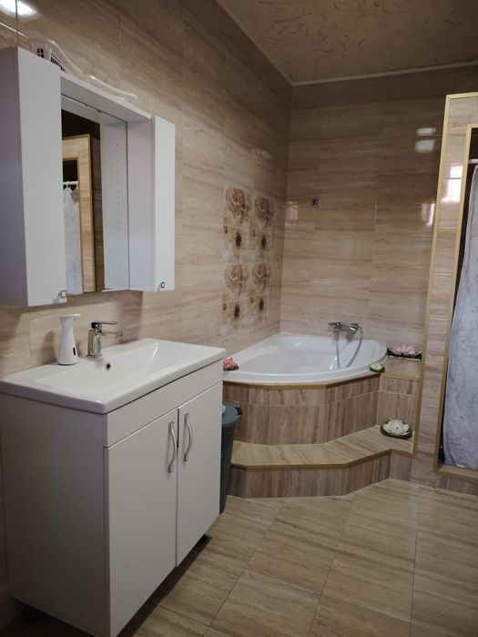 Casa de vânzare ...