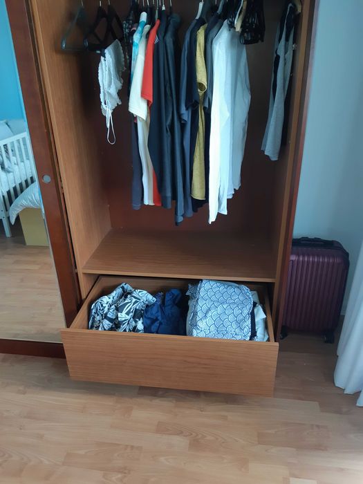 Поръчков Спален Комплект Легло Гардероб  Плъзгащи Врати Черешово Дърво