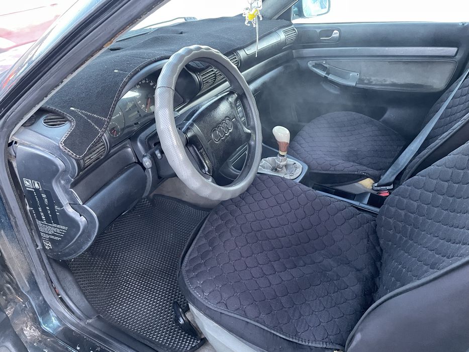 Продам Ауди А4. На ходу.