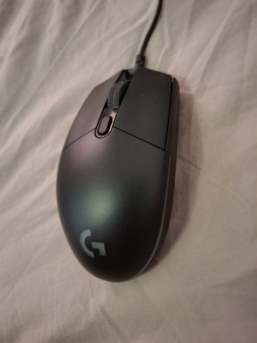 Vând mouse  logitech G102
