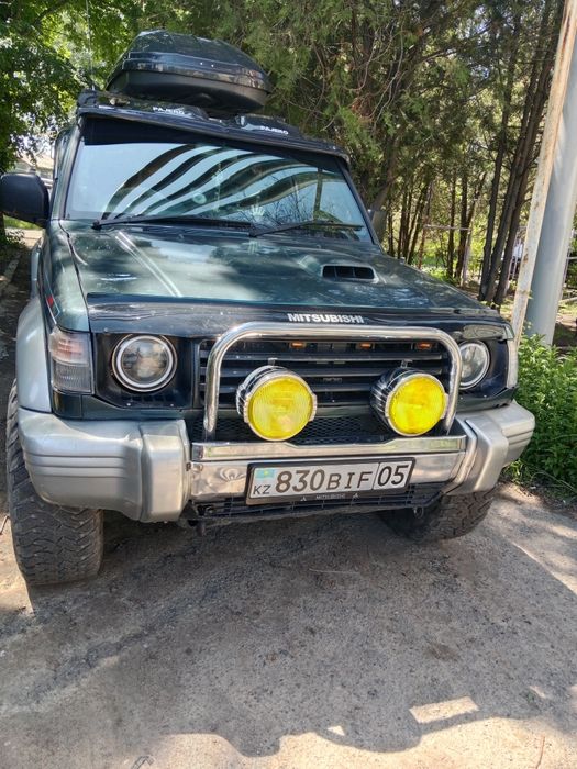 Продам поджеро2  1995г