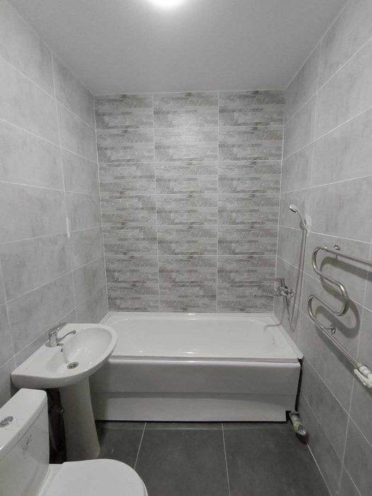 3 xonali yangi kvartira arendaga Olmos metroda