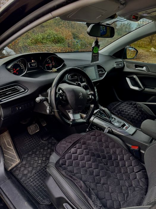 Vand Peugeot 308 1.2 puretech Automat 2018