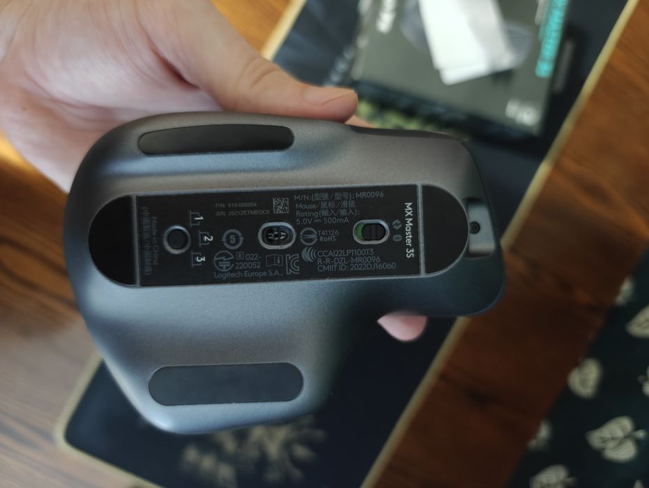 Мышка Logitech MX master 3s + коврик