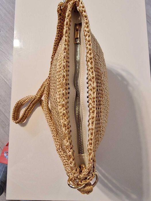 Geanta lucrata manual