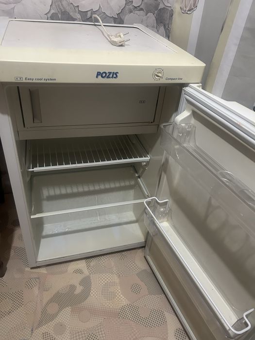 Продам маленький холодильник POZIS