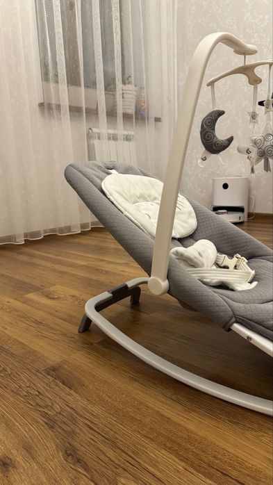 Шезлонг Joie, б/у