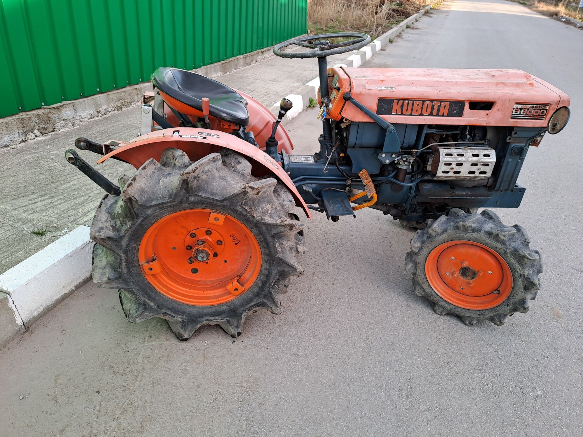 Трактор кубота б 6000 с. Болярци • OLX.bg