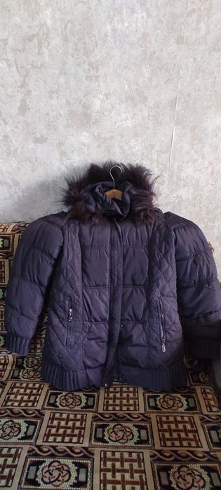 Продам зимние куртки