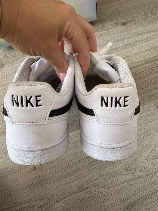 NIKE Обувки W сourt vision LO NN