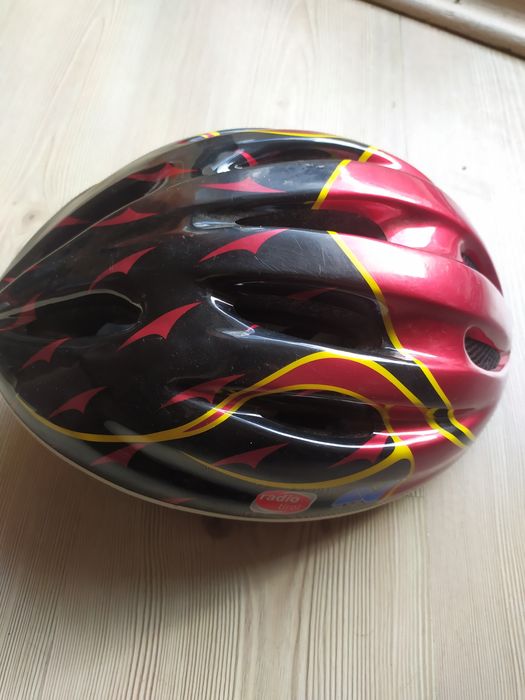 Каска за велосипед и тротинетки