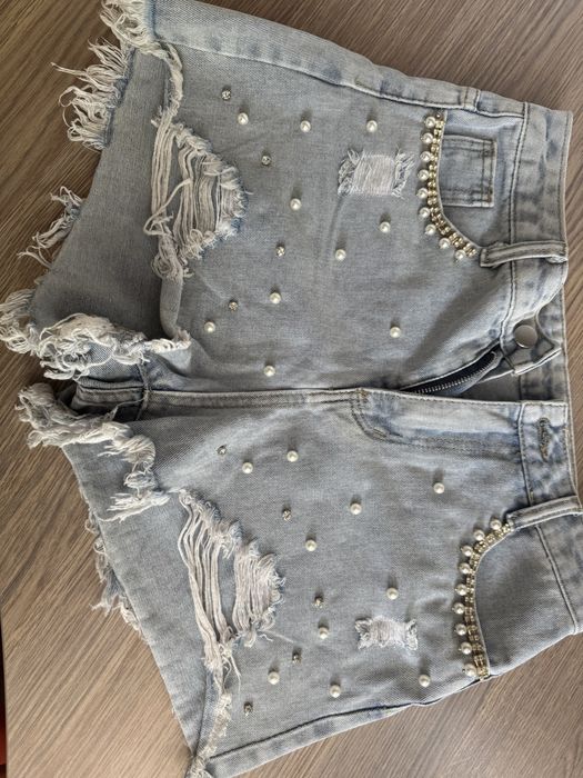 Pantaloni scurti dama de blug marimea S
