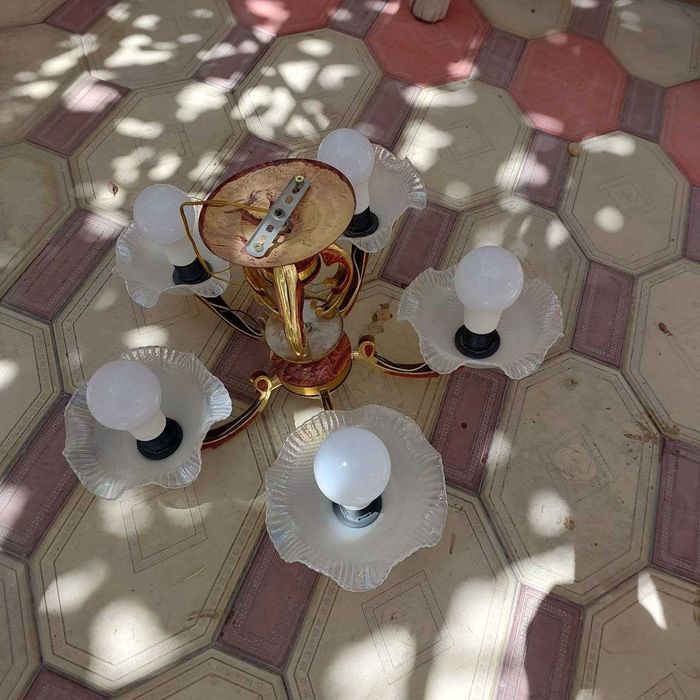 Luistra 5talik lampa tushadi