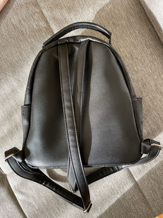 Кожена раница Sinsay