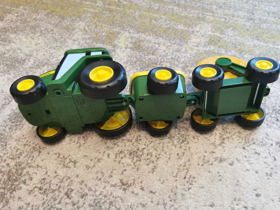 John Deere- cu animale de la fermă