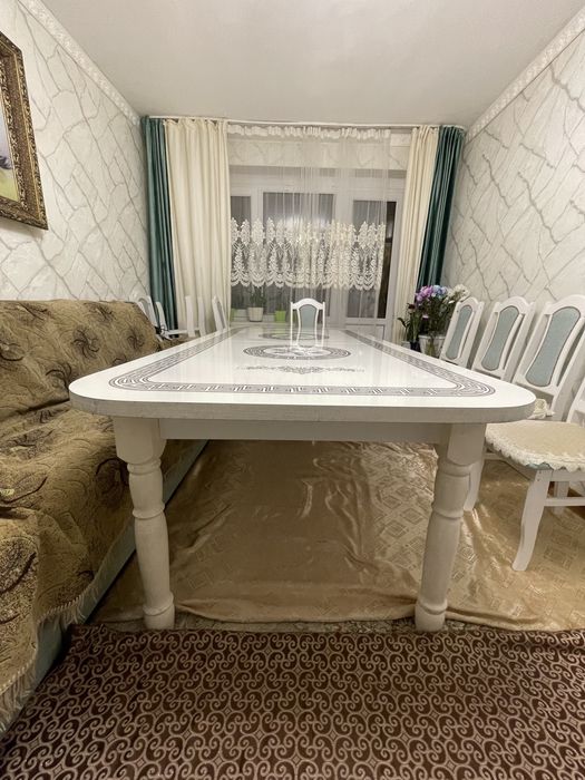 Продам стол