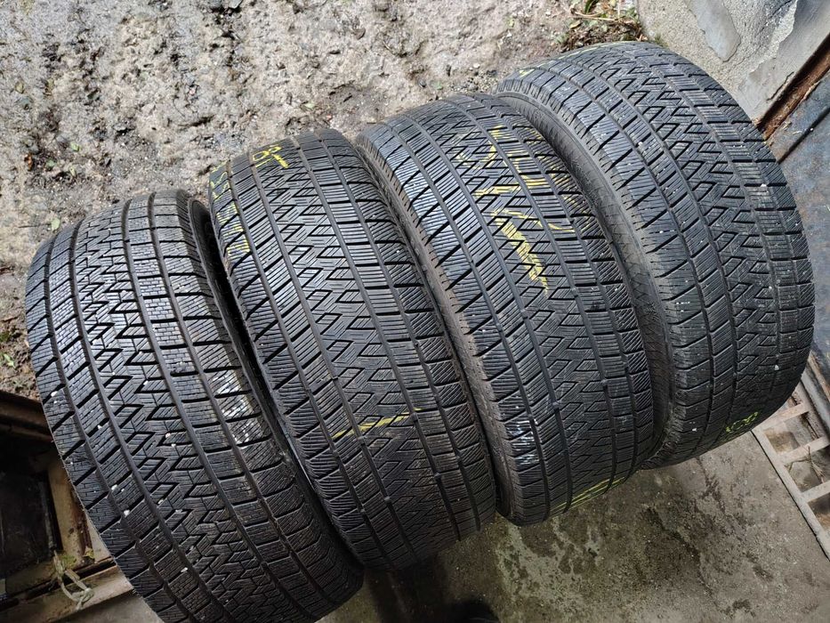 4бр.зимни гуми GRIPMAX 215 55 18 цена за брой