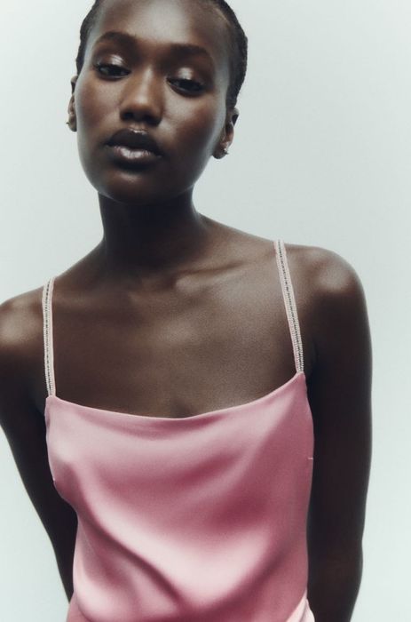 Платье Zara Xs розовое