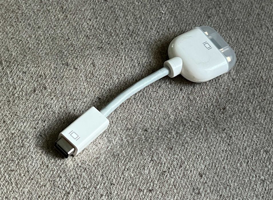 Adaptor original Apple Mini DisplayPort la VGA, funcțional, compatibil