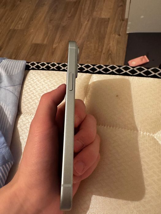 Iphone  15  128гб