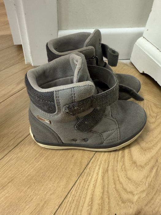 Продаю сапожки 25 р Reima