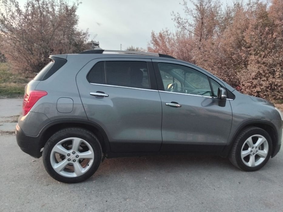 Продам шевролет треккер