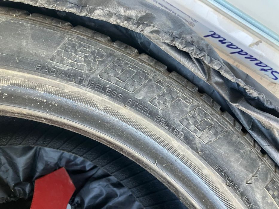 Продам летние шины, R18 235х45