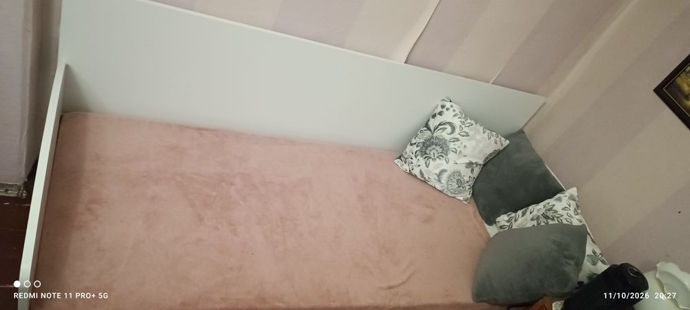 Детско креватче, комплект с матрак и детски чаршафчета