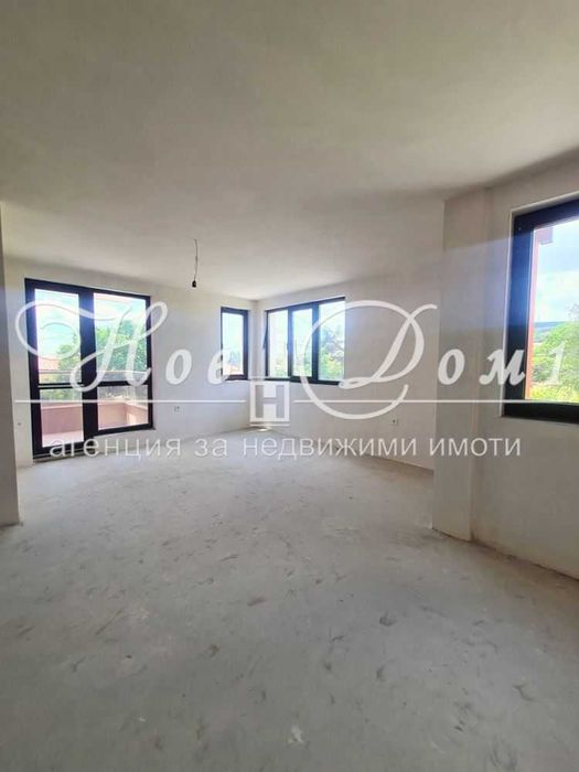 Продава се Двустаен апартамент в Варна, м-т Траката - 85 кв.м за 1865 €/кв.м - Снимка #1